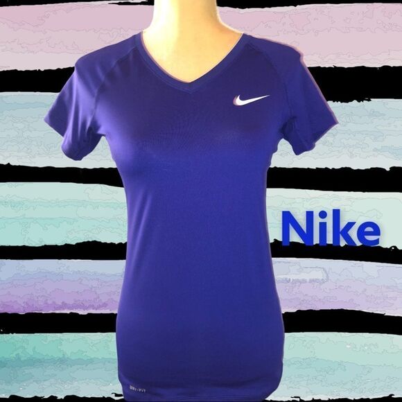 Nike purple athletic top - Picture 1 of 6